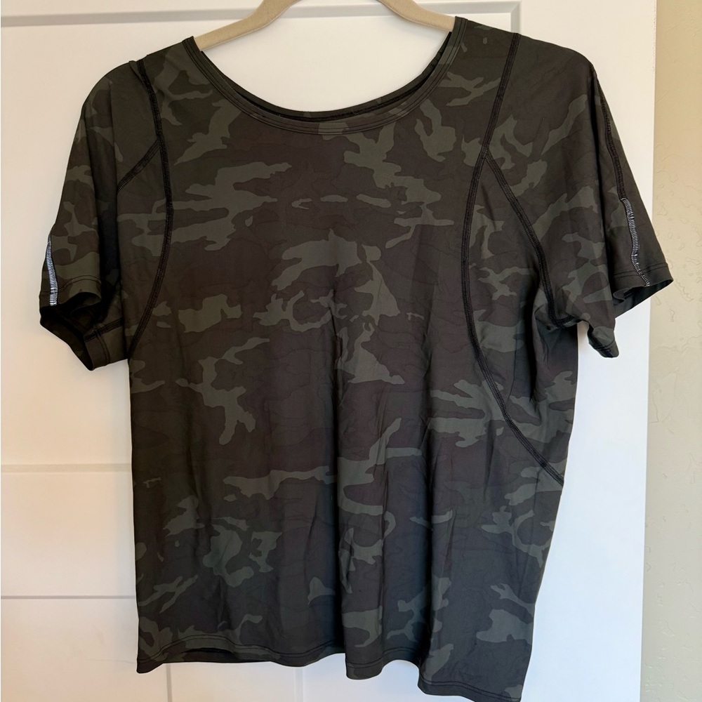 lululemon athletica Camouflage Short Sleeve - Outrun the Heat